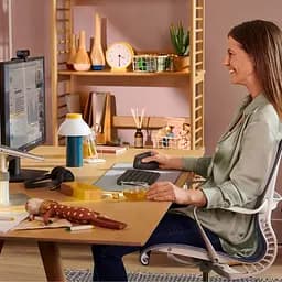 Вертикальна бездротова миша Logitech WRL VERTICAL BLACK Right 910-006494 - мініатюра 5