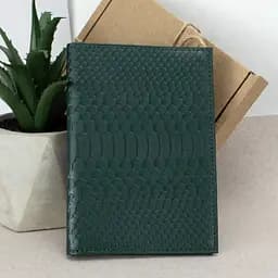 Обложка на паспорт кожаная 07115 зеленый питон