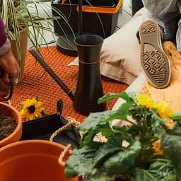 Лійка для точного поливу Fiskars Plant Care 1.2 л (1071307) - мініатюра 6