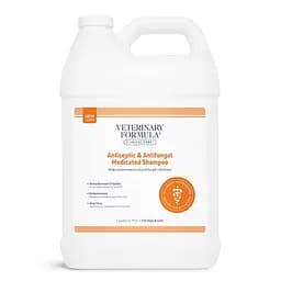 Шампунь Formula Clinical Care Antiseptic & Antifungal 3.79 л для собак і котів з кетоконазолом
