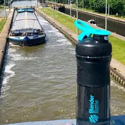 Спортивна пляшка-шейкер (SM 20oz) Blender Bottle 590 мл fit0007250 - мініатюра 4