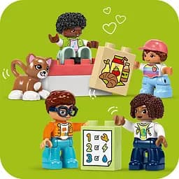 Конструктор LEGO DUPLO Town Великий інтерактивний громадський потяг 103 деталі (10428) - мініатюра 5