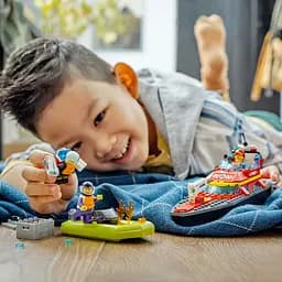 Конструктор LEGO City Човен пожежної бригади, 144 деталей (60373) - мініатюра 4