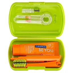 Дорожный набор по уходу за брекетами Curaprox Travel Set Ortho Green: Раскладная щетка CS5460 + Зубная паста Be You 10 мл + Ершики + Тревел-кейс