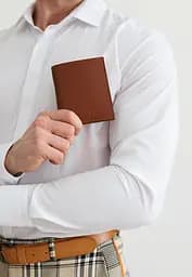 Кожаный портмоне на кнопке Brut светло-коричневый краст