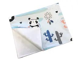 Непромокаемая пеленка Moontime "Панды с вигвамами"