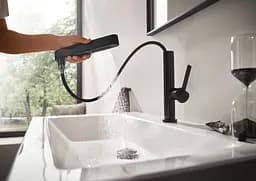 Змішувач для раковини з висувною лійкою Hansgrohe Finoris 76063700 білий матовий - мініатюра 2