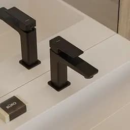 Змішувач для умивальника Omnires Parma black mat PM7410BL Чорний матовий - мініатюра 3