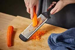 Терка Fiskars Functional Form маленька (1014412) - мініатюра 7