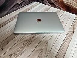 Ноутбук Apple MacBook Pro 13" 2020 i7-1068NG7/32/512 (C02GD0WBML87) Б/в - мініатюра 7