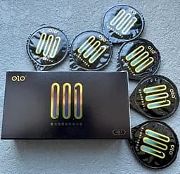 Ультратонкие презервативы OLO со смазкой на водной основе Olo Olo тонкі black 101874