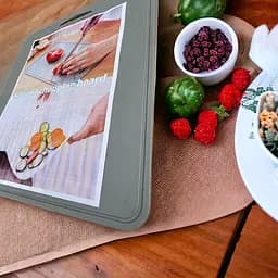 Дошка кухонна силіконова обробна 30х35 см, Kitchen Master Зелений 86385 - мініатюра 4
