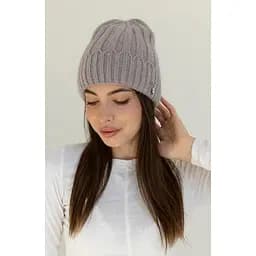 Теплая женская шапка Ангора Рейчел двухслойная с брошью Серый