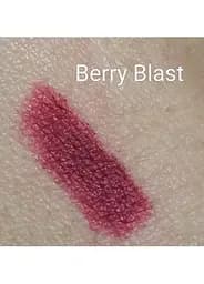 Зволожуюча губна матова помада Avon Ультра Berry Blast/Ягідний коктейль 3.6 г - мініатюра 4