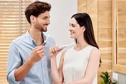 Електрична звукова зубна щітка Oral-B Pulsonic Slim Luxe 4500 + футляр, чорна - мініатюра 5