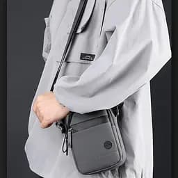 Мужской маленький мессенджер-бананка Confident AT08-1237G