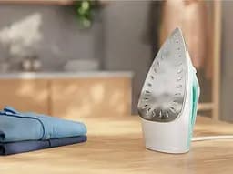 Electrolux Праска, 2200Вт, 250мл, паровий удар 90гр, нерж. сталь, зелено-білий - мініатюра 6
