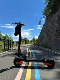 Електросамокат GIANT Blade GT Pro Sport (1600W, 48V 18Ah)   - мініатюра 7