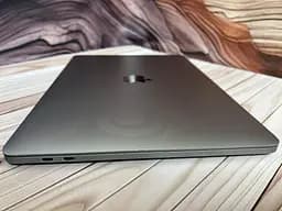 Ноутбук Apple MacBook Pro 13.3" A1706 i7-7567U/16/251 (C02VP05YHV2Q) Б/в - мініатюра 6