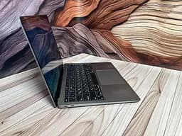 Ноутбук Apple MacBook Air 13" 2020 M1/8/256 (FVFHHJSWQ6L4) Б/в - мініатюра 4
