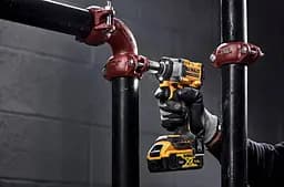 Гайковерт ударний DeWALT XR Li-Ion безщітковий 18В 610 Нм 2500 об/хв 3550 уд/хв 1/2" 1.1 кг без АКБ і ЗП - мініатюра 3