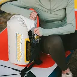 Рюкзак водонепроникний Naturehike CNK2300BS017 10 л білий - мініатюра 6