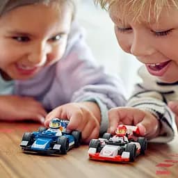 Конструктор LEGO City Автомобілі для перегонів F1 команд Williams Racing та Haas F1, 92 деталі (60464) - мініатюра 4