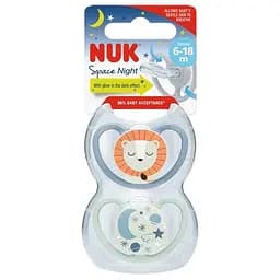 Пустушка ортодонтична Nuk Space Night Левеня та зоряне небо pозмір 2 силіконова 2 шт. (3952640)