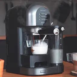 Кавоварка ріжкова Cecotec Cumbia Instant-ccino 20 Chic Serie Nera [CCTC-01590] [109563] - мініатюра 4