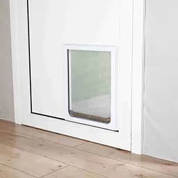 Двері Trixie для собак та котів FreeDog пластикові M/XL 39x45 см/33-40 см білі (3879) - мініатюра 4