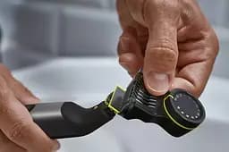 Електробритва Philips OneBlade Pro (QP6651/61) - мініатюра 2