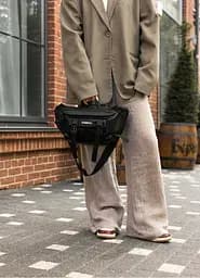 Велика жіноча поясна сумка бананка Sambag DynamicDart чорна 38 × 21 × 7 см (80411701) - мініатюра 3