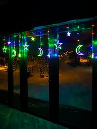Гирлянда Бахрома на окно Разноцветная 3 метра Звезды и Луна 138 лампочек Laplandia светодиодная от сети (m.02.5Т.138+L)