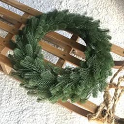 Вінки хвойні різдвяні Hvoya Traditional литі зелені 40 см 10 шт. - мініатюра 7