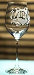Винний келих з гравіюванням 480 мл монограми ДВВ подарунок фужер для вина іменний