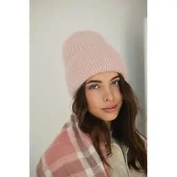 Женская зимняя шапка Бини Ангора с ангорой 80% орнаментом и флисовой подкладкой Светло-розовый