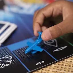 Гра настільна Hasbro Монополія з банківськими картами PayPass, укр. мова (E8978) - мініатюра 6