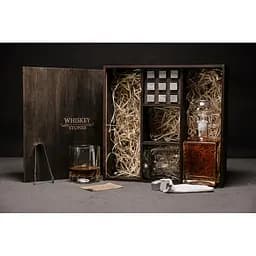 Подарунковий набір віскі Whiskey Stones з камінням для віскі в дерев'яному пеналі №3 + декантер і 2 склянки + щипці + мішечок - мініатюра 3