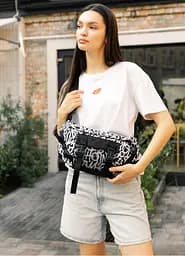 Большая женская поясная сумка бананка Sambag DynamicDart принт "Graphity" 38×21×7 см (80411715)