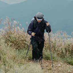 Трекінгова палиця Naturehike (CNK2450DS017) 35-110см - складна - чорна - мініатюра 6