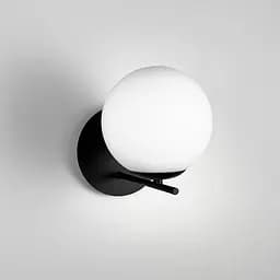 Бра у чорному корпусі з білим плафоном 15х24 см Line F Арт. B91274/1 BK