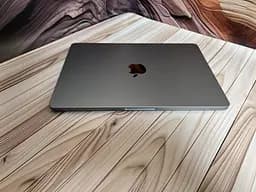 Ноутбук Apple MacBook Air 13.6" 2022 M2/24GB/512GB (GXY2D3K91H) Б/в - мініатюра 7