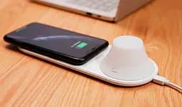 Настільна лампа нічник + бездротовий зарядний пристрій Yeelight Wireless Charge Nightlight - мініатюра 4