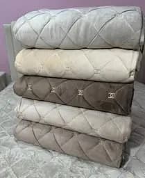 Покрывало-стеганное Шанель Светло коричневый велюр-коттон размер 2,20×2,40 м для кровати