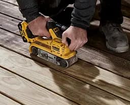 Стрічкова акумуляторна шліфмашина DeWalt з АКБ та ЗП DCW220P2 - мініатюра 10