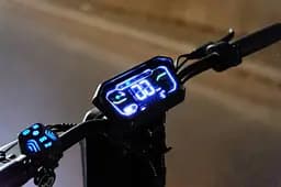 Електросамокат GIANT Blade GT Pro Sport (1600W, 48V 26Ah)  - мініатюра 9