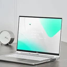 Ноутбук Gigabyte AERO 16.0 UHD+ OLED, Intel i9-13900H, 32GB, F1TB, NVD4070-8, W11P, сріблястий (AERO_16_BSF-A3KZ964SQ) - мініатюра 3