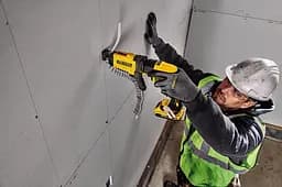 DeWALT Шурупокрут акумуляторний 18V XR Li-Ion безщітковий 30Нм 4400об·хв 1.08кг без АКБ і ЗП - мініатюра 4