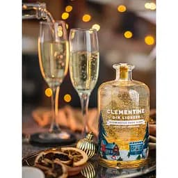Напій на основі джину Clementine Gin Liqueur Illuminated Snow Globe 20% 0.7 л - мініатюра 2
