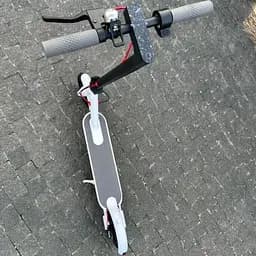 Електросамокат Mi Electric Scooter M365 (500W, 12.4Ah) Білий - мініатюра 8